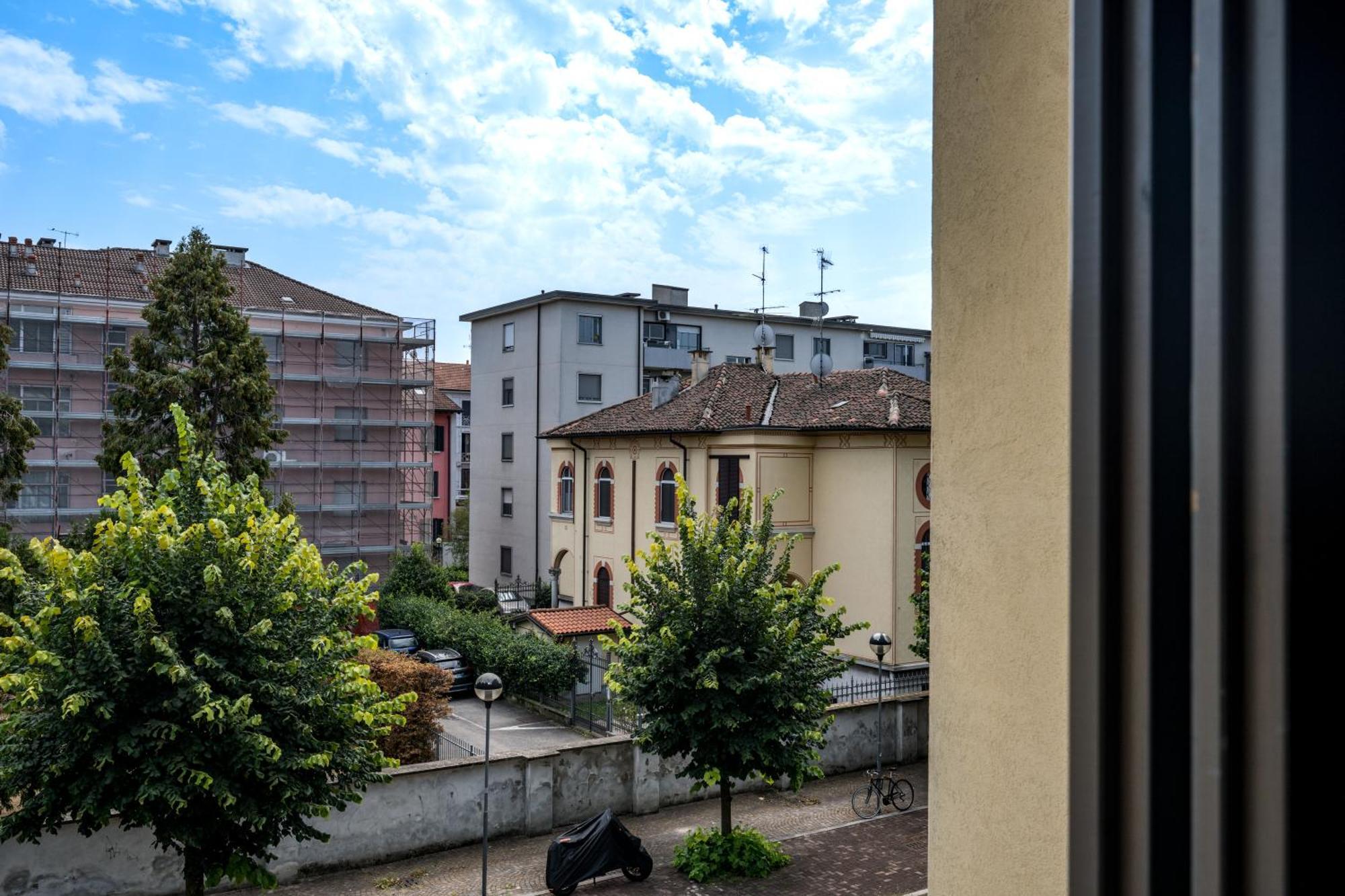 Cozy Suite Rogoredo Apartment Next To The Metro And Train Station Milan Exterior photo